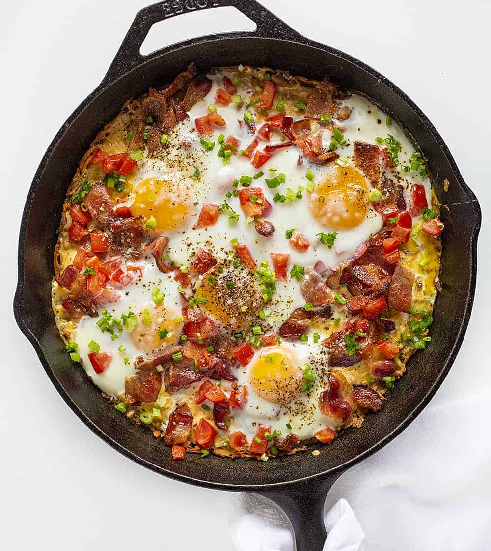 One-Pan Breakfast Skillet with Vegetables & Eggs