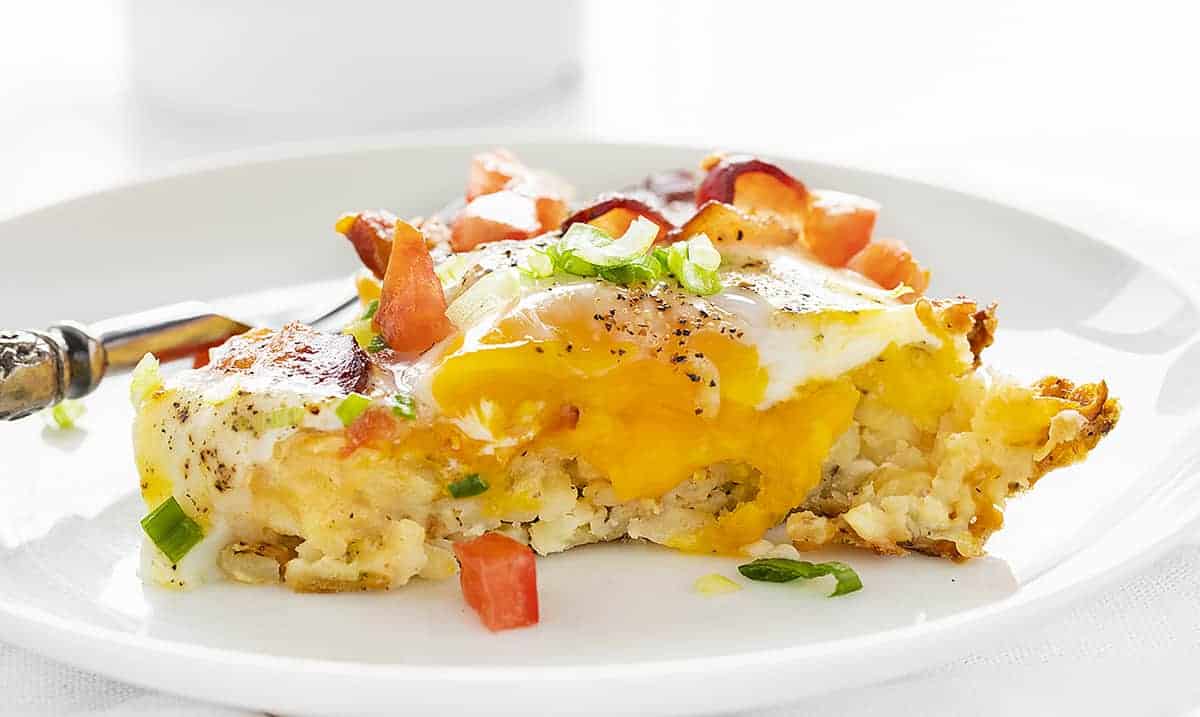 Egg, Hash Brown & Bacon Breakfast Skillet