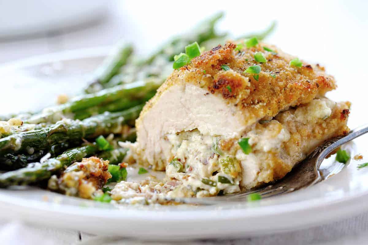 From salads to sandwiches to stuffed chicken recipes, you will find the chicken recipe you are craving in this 60 Chicken Recipes list! Chicken, Ideas for Cooking Chicken, Chicken Recipes, How to Cook Chicken, Easy Chicken Recipes, Whole Chicken Recipes, Chicken Salad Recipes, Chicken Pasta Recipes, Stuffed Chicken Recipes, Baked Chicken Recipes, Chicken Pasta Recipes, Recipes, Supper, Dinner, i am homesteader, iamhomesteader Mushroom Stuffed Chicken