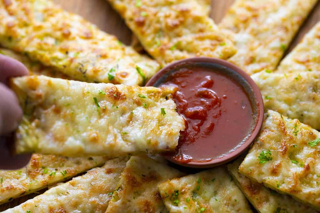 Cheesy Zucchini Breadsticks I Am Homesteader