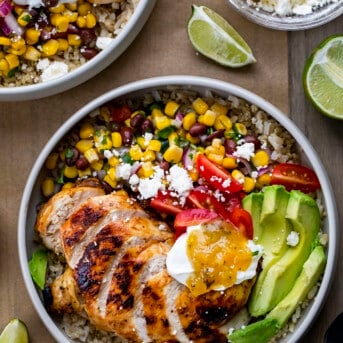 Baja Bowls from Overhead with Fresh Limes. Dinner, Supper, Salad, Meat Salad, Chipotle Bowl, Couscous Bowl, Fresh Bowl, Panera Recipes, Viral Bowl Recipes, Lunch, Best Lunch Recipes, i am homesteader, iamhomesteader