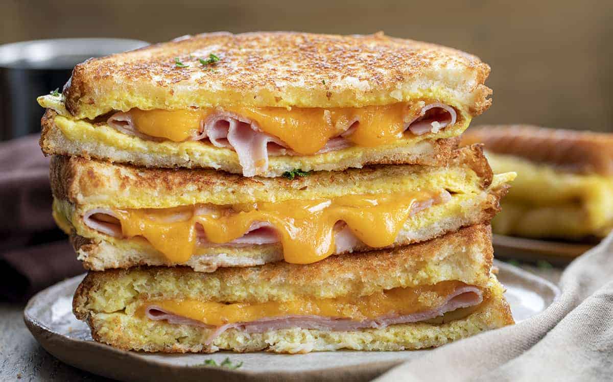 One-Pan Ham, Egg and Cheese Breakfast Sandwich Recipe