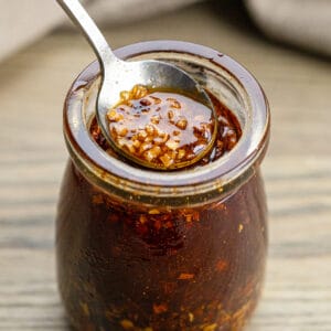 Garlic Chili Oil - I Am Homesteader