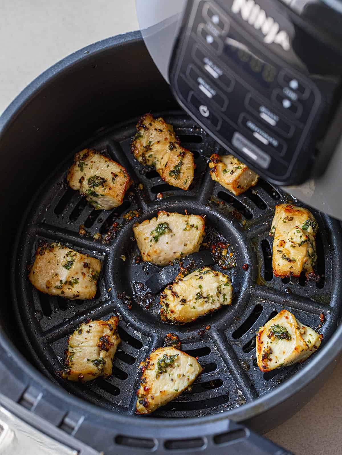 Lemon Garlic Chicken Bites in an Air Fryer. Dinner, Supper, Chicken Bite Recipes, Chicken Recipes, How to Make Chicken Bites, Easy Chicken Bites, Quick Chicken Dinners, Lemon Chicken, Garlic Chicken, i am homesteader, iamhomesteader