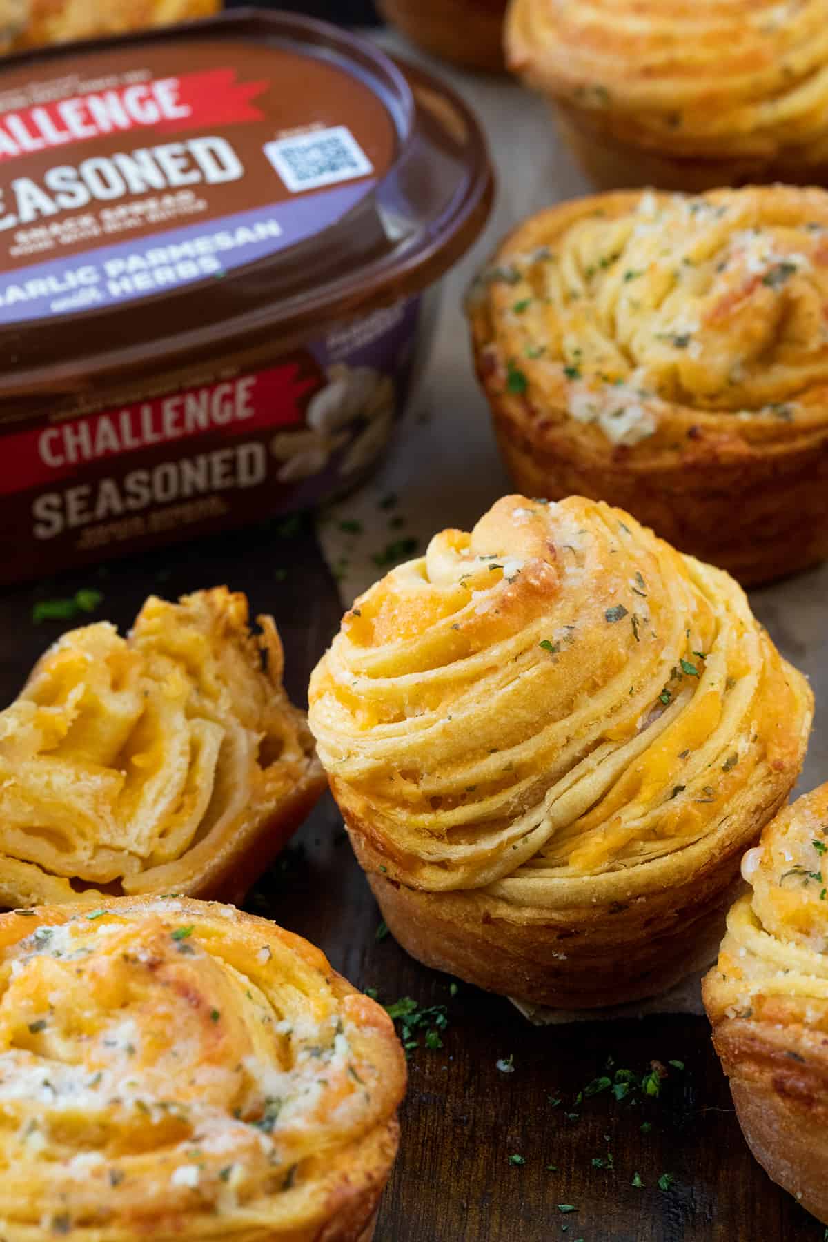 Close up of the cheesy layers of a Easy Cheesy Cruffins.