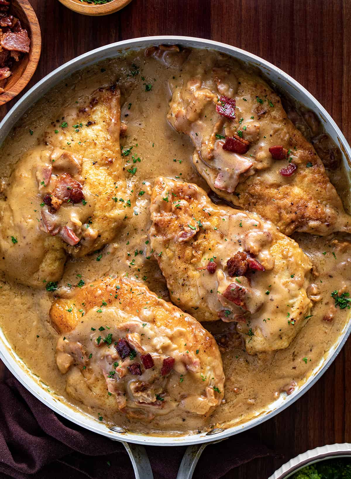 Smothered Chicken and Gravy {Comfort Food - VIDEO} - Key To My Lime