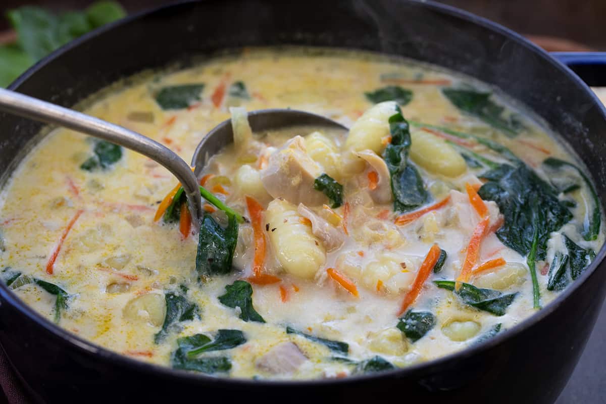Chicken Gnocchi Soup {Olive Garden Copycat}