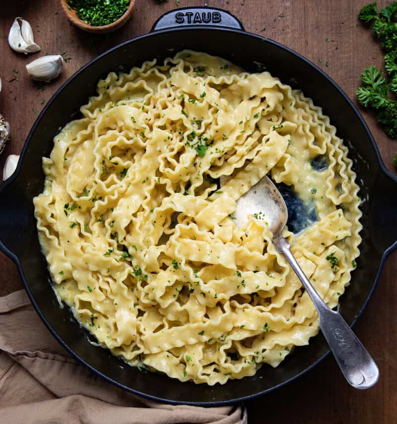 Roasted Garlic Carbonara - I Am Homesteader